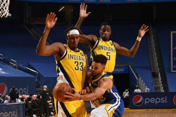 杜兰特28+4+8一战造两大纪录，申京缺阵阿门砍31分，火箭大胜太阳（杜兰特28分4板8助写两项纪录，申京缺席阿门轰31分，火箭轻取太阳）