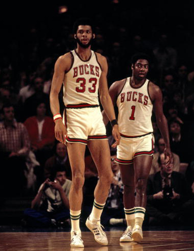 法甲半场：李刚仁破门，拉莫斯失良机，巴黎1-0勒阿弗尔（半场战报：李刚仁破门，拉莫斯错失良机，巴黎暂1-0领先勒阿弗尔）