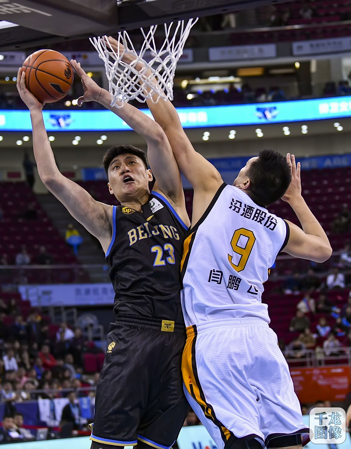 阿斯：罗德里戈将继续争取位置，若赛季末情况未变会与皇马谈（阿斯：罗德里戈将继续竞争主力，若季末无改观将与皇马沟通）