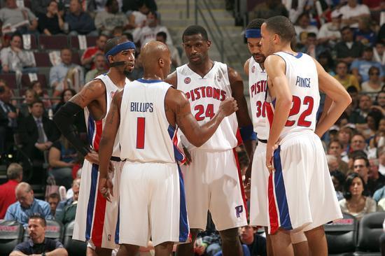 张耀坤：年轻人想踢上中超不易；现在的青训太功利忽略基本功（张耀坤直言：青训太功利忽略基本功，年轻球员冲击中超不易）