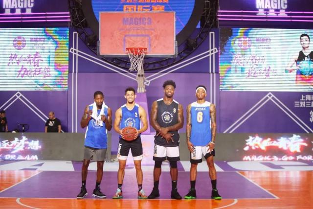 张伯霖：自己进几个球无所谓，只要球队能小组第一出线就行（张伯霖：个人进球不重要，球队小组头名出线才是关键）