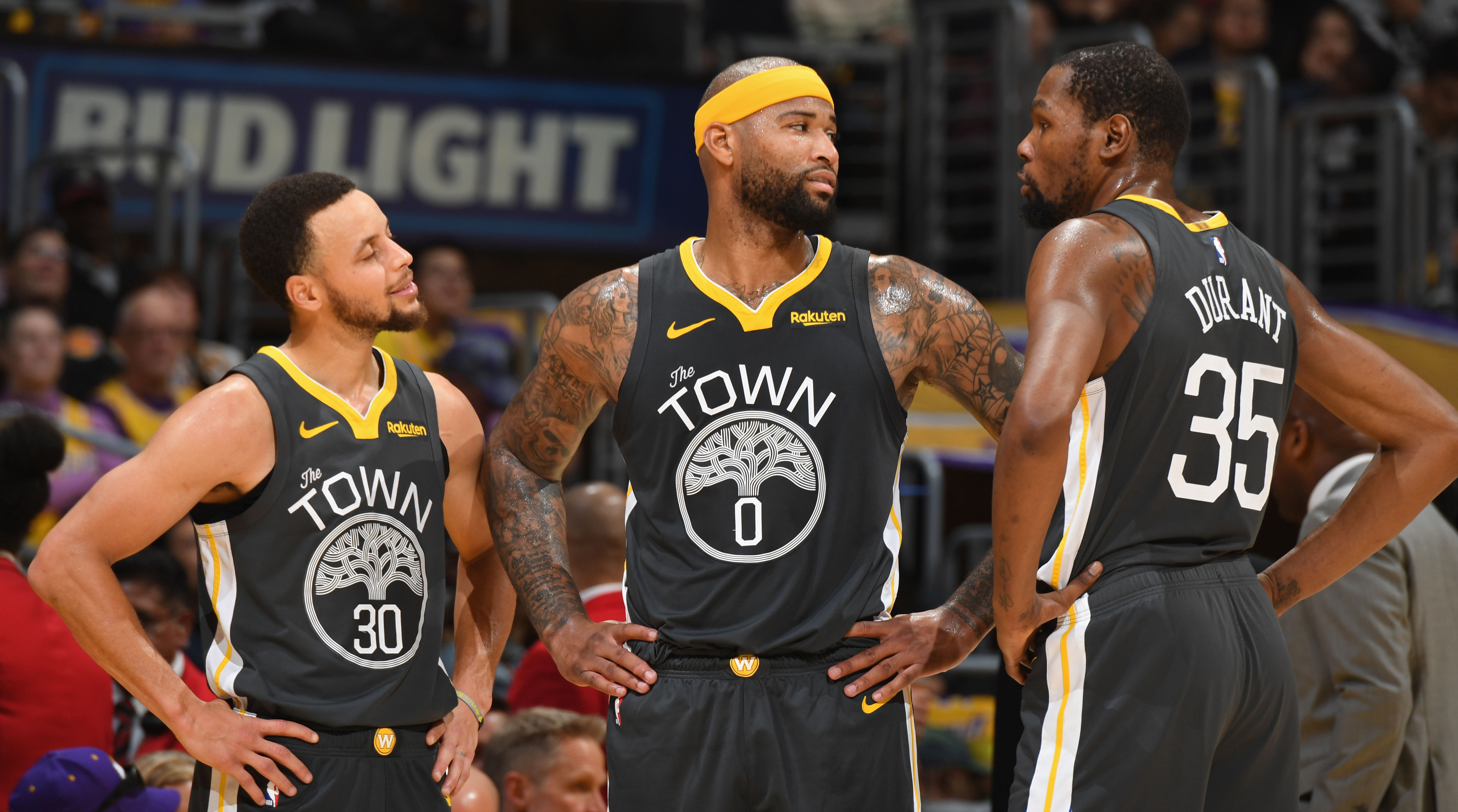 意媒：新星伊万-马耶首次入选一线队，他在国米的未来计划中（意媒：伊万-马耶首次进入一线队，已被纳入国米未来规划）