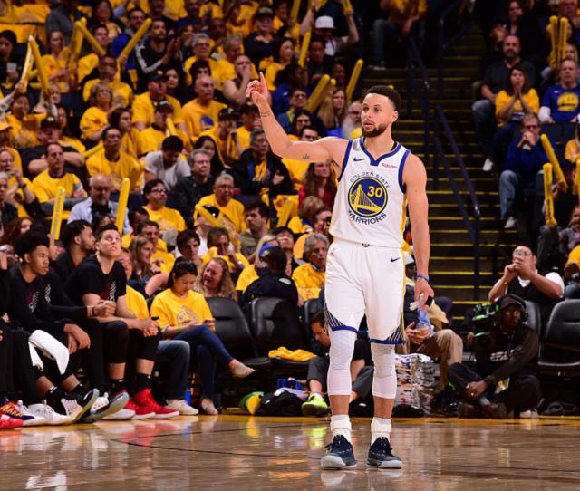 乌迪内斯2-0帕尔马，扎尼奥洛破门，凯南-戴维斯锦上添花（乌迪内斯2比0力克帕尔马：扎尼奥洛先开纪录，凯南-戴维斯锁定胜局）